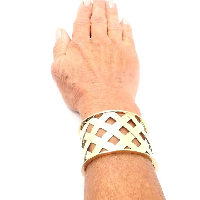 Verdura Criss Cross Wide Yellow Gold Cuff Bangle Bracelet For Sale - Image 11 of 11