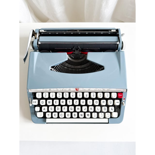 Vintage Typewriter in Light Blue from Brother De Luxe, 1960s For Sale - Image 11 of 18