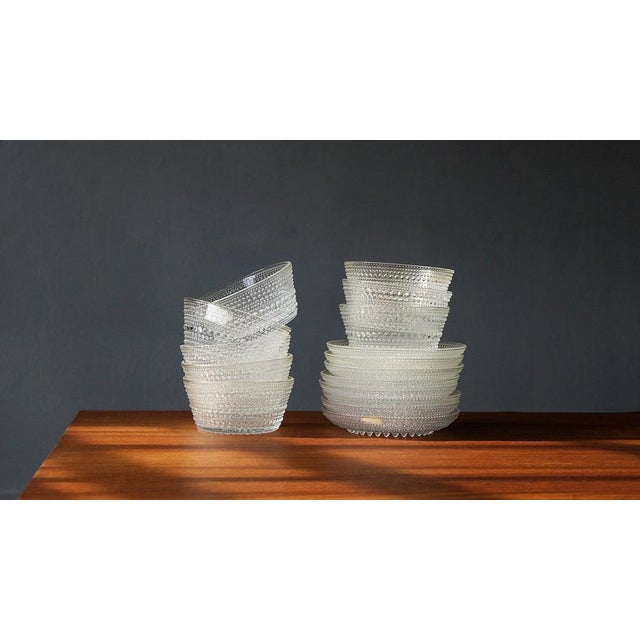 A set inspired by nature, Kastehelmi (Finnish for "dewdrop") by design legend Oiva Toikki features rings of convex glass...