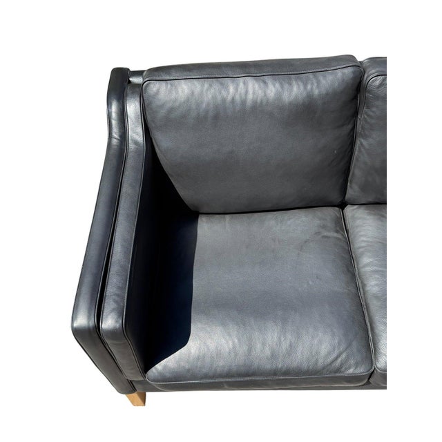 Wood Mid-Century Modern Black Leather Loveseat | Vintage Two Seater Sofa For Sale - Image 7 of 10