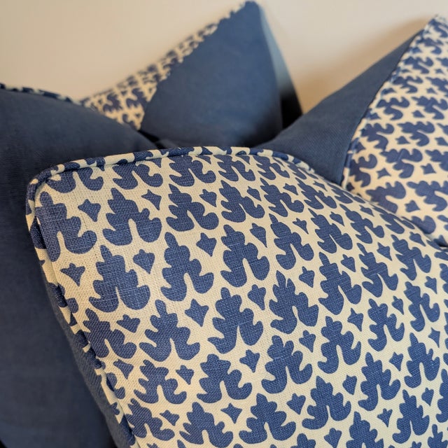 Transitional Quadrille Volpi Pillows in New Navy - Pair For Sale - Image 3 of 5