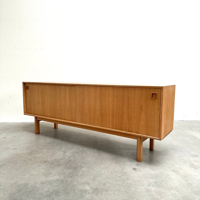 Danish Model 21 Sideboard in Oak by Omann Jun, 1960s For Sale - Image 9 of 18