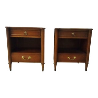 Vintage Baker Style Pair of Nightstands French Regency For Sale