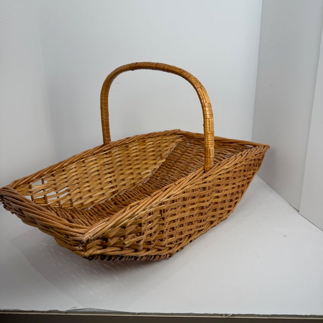 Vintage Woven English Willow/Wicker Garden Basket With Handle For Sale - Image 11 of 18