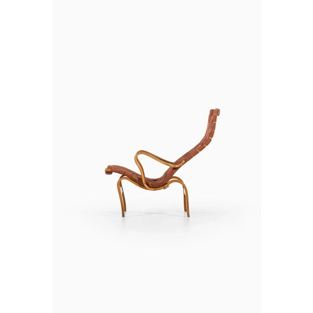 Pernilla Lounge Chair by Bruno Mathsson for Firma Karl Mathsson, 1944 For Sale - Image 11 of 12