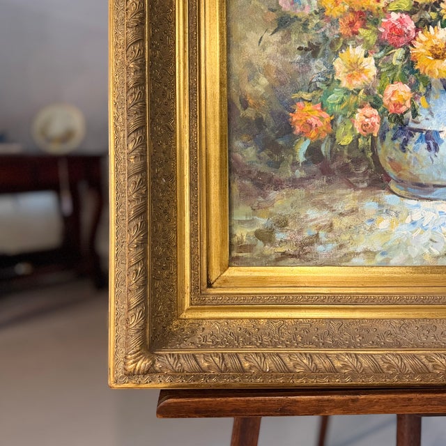 Mid 20th Century Floral Still-Life Oil on Canvas in Gold Frame, Signed Vargas For Sale - Image 6 of 12
