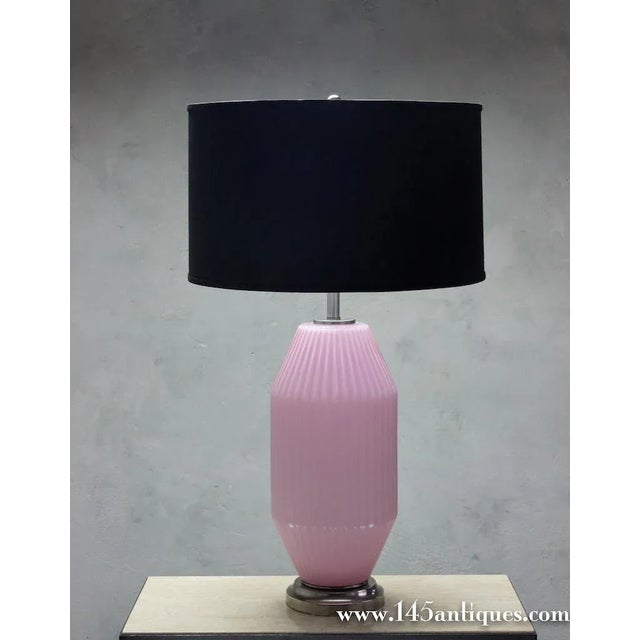 Mid-Century Modern Pair of Italian Mid-Century Ribbed Cyclamen Murano Glass Table Lamps, 1950s For Sale - Image 3 of 10