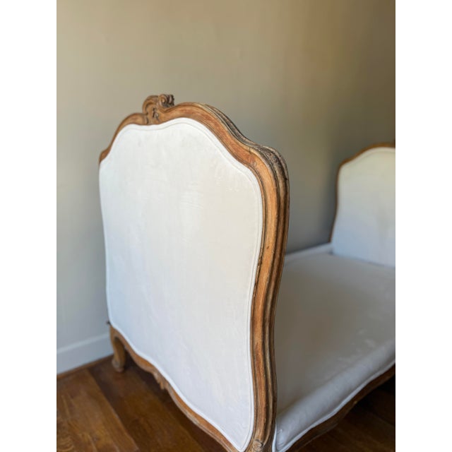 French 1880 European Walnut Daybed For Sale - Image 3 of 7