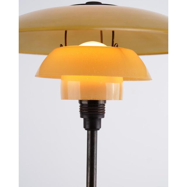 Louis Poulsen PH 3/2 Table Lamp with Yellow Painted Shades by Poul Henningsen for Louis Poulsen, 1930s For Sale - Image 4 of 10