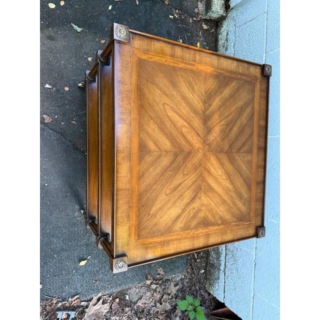 Vintage English Regency-Style Three-Tier Etagere or Side Table by Weiman For Sale In Washington DC - Image 6 of 16