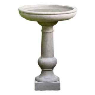 Williamsburg Tea Table Birdbath American Gray Concrete Garden Ornament For Sale