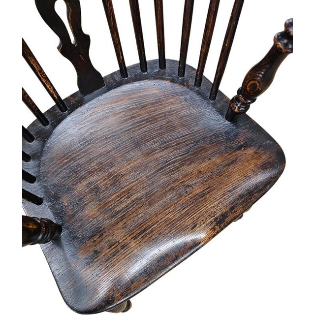 Antique Windsor High Spindle Back Armchairs in Elm Wood, 1800s, Set of 4 For Sale - Image 12 of 16