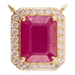 2.96 Ct Octagon Cut Precious Ruby Halo Diamond Pendant in 18k Solid Gold For Sale