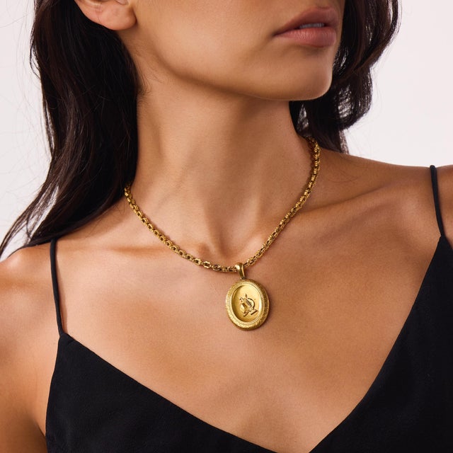 This beautiful Victorian lyre necklace is a romantic antique design from the 1900’s, featuring a graceful musical motif...