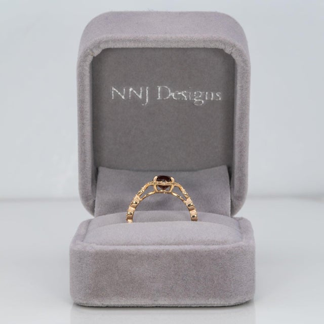 2.2Ct Red Spinel Ring With Earth-Mined Diamond Accents: Solid 14k Gold, Size 6.75 For Sale - Image 4 of 9