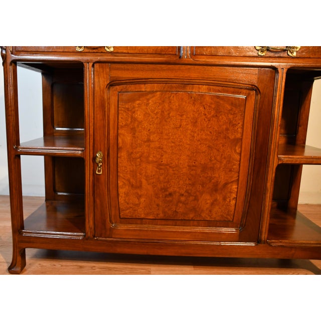 1900s Antique French Walnut & Burl Walnut Server / Buffet / Sideboard With Mirror For Sale - Image 12 of 18