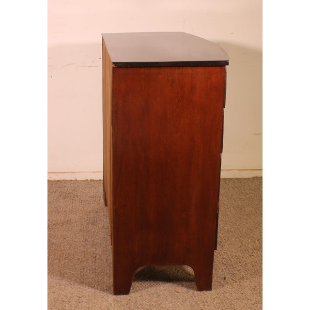 Early 19th Century Mahogany Bombé Chest of Drawers For Sale - Image 9 of 12