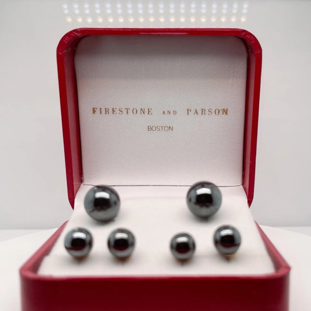 Vintage Hematite & 18 Karat Cufflink & Button Dress Set, Ex-Firestone & Parson - 6 Pieces For Sale - Image 11 of 11