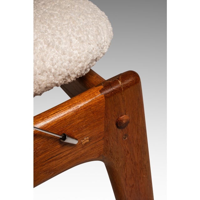 Set of 6 Danish Modern Sculptural Dining Chairs in Teak & Bouclé Attributed to Benny Linden for Benny Linden Designs, Thailand, Circa 1970s For Sale - Image 16 of 18