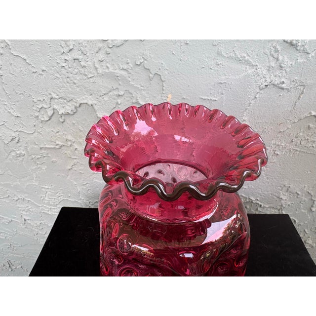 Glass Vintage Fenton Cranberry Pinch Coin Dot Overlay Art Glass Vase With Ruffled Rim – 8.25” For Sale - Image 7 of 11