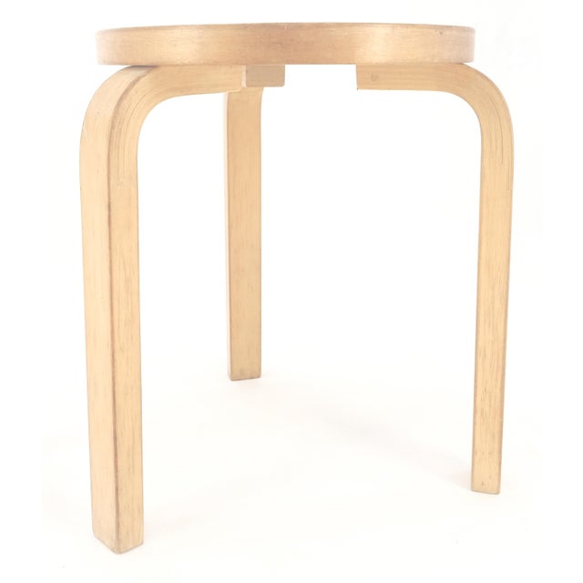 Set of 3 Early Round Nesting Side Occasional Tables by Alvar Aalto Mid Century For Sale - Image 10 of 10