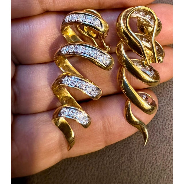 2 Carat Diamond VS Quality Hoop Earrings Women , 18 Karat Yellow Gold 18.9 Grams Immaculately crafted from 18kt Yellow...