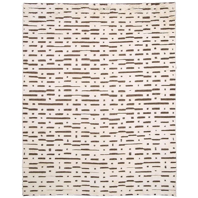 2020s Schumacher Abstract Ikat 8' x 10' Rug in Ivory & Brown For Sale - Image 5 of 5