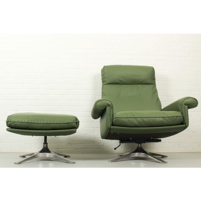 DS-31 High-Back Lounge Chair and Ottoman from de Sede, 1970s, Set of 2 For Sale - Image 11 of 13