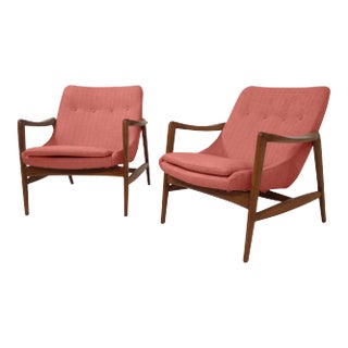 Modern Medellin Mid-Century Style Lounge Chairs - a Pair For Sale