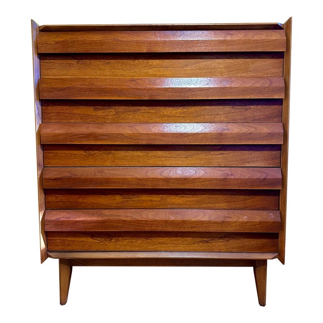 Mid-Century Modern Lane First Edition Dresser in Walnut For Sale