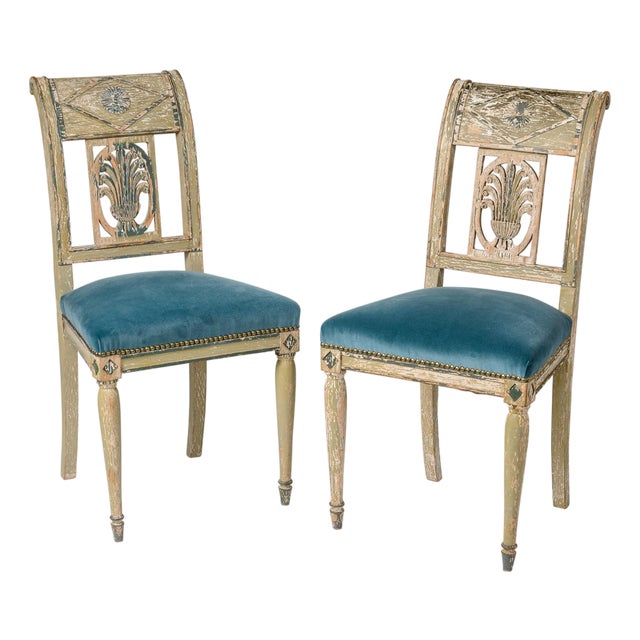 Pair of French Period Directoire Neoclassical Side Chairs, C. 1795 For Sale