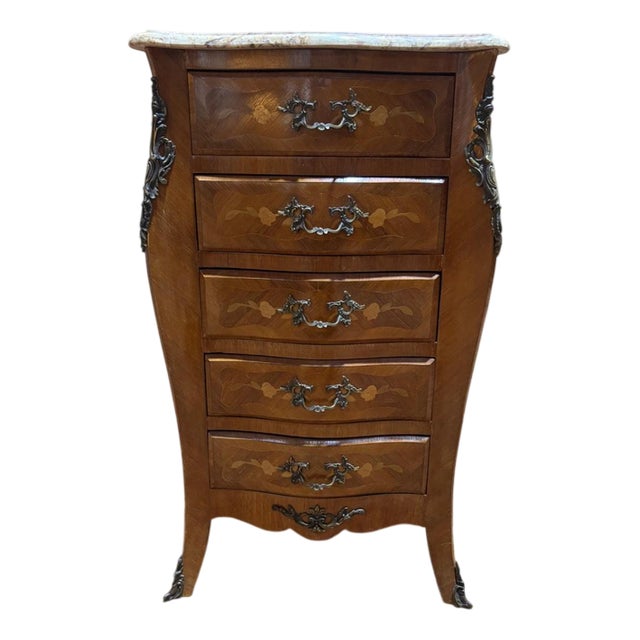 Louis XV Chest of Drawers in Wood For Sale