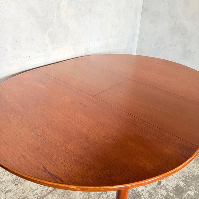 Mid-Century Danish Teak Round Extending Dining Table, 1960s For Sale - Image 8 of 11