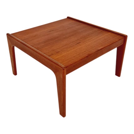 Danish Coffee Table by Arne Wahl Iversen for Komfort Møbelfabrik, 1960s For Sale