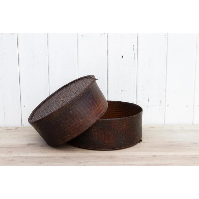 19th Century Round Akha Tribe Woven Basket For Sale In Los Angeles - Image 6 of 7