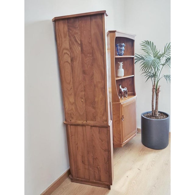 Mid-Century Windsor Corner Display in Elm by Lucian Ercolani for Ercol, 1980s For Sale - Image 9 of 18