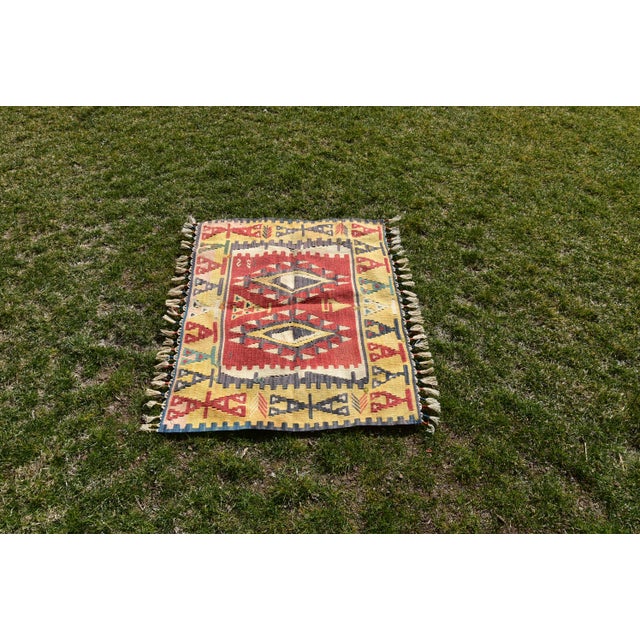 Size: 2.7 x 3.7 ft ( 79 x 110 cm) 31 x 43 inches Color: Black , Red , Yellow Material: 100% Wool Fast Shipping: Delivery...