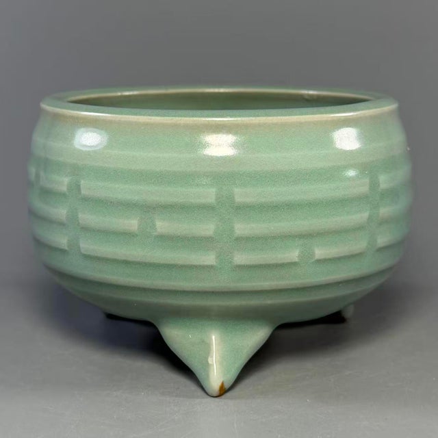 Chinese Antique Chinese Longquan Celadon Tripod Censer With Bagua Pattern For Sale - Image 3 of 6