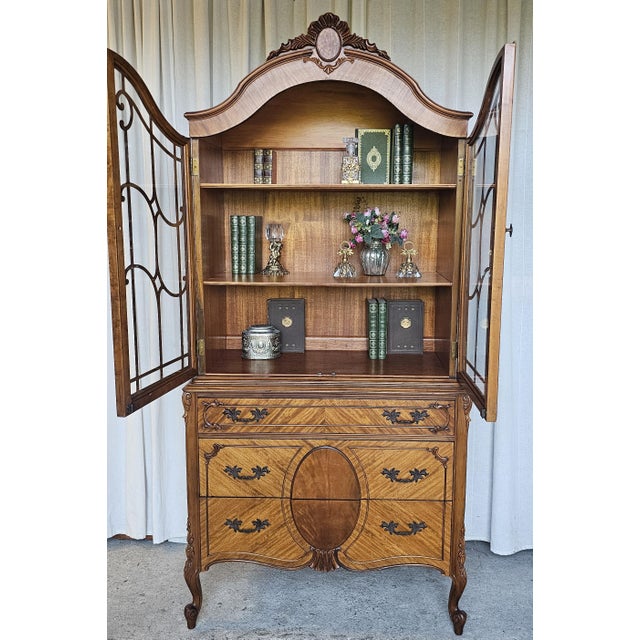 French Provincial Vintage Burl Wood, French Provincial Display Cabinet, Louis XV Style ,1930s For Sale - Image 3 of 18