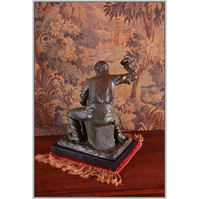 Beautiful signed statue. Signature illegible. +/- 1930. Statue made of an alloy unknown to me. Dimensions: height 37cm,...