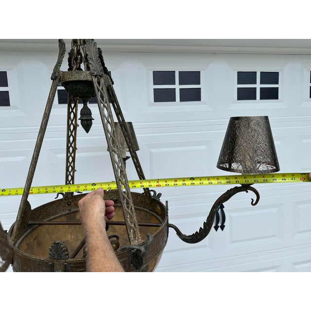 Traditional 1990s Maitland-Smith Penn Shell Bronze Chandelier W/Rams Heads For Sale - Image 3 of 12