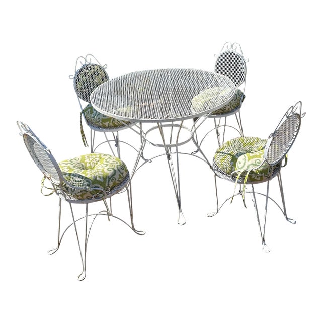Vintage Woodard Wrought Iron Round Table & 4 Chairs, Attributed For Sale