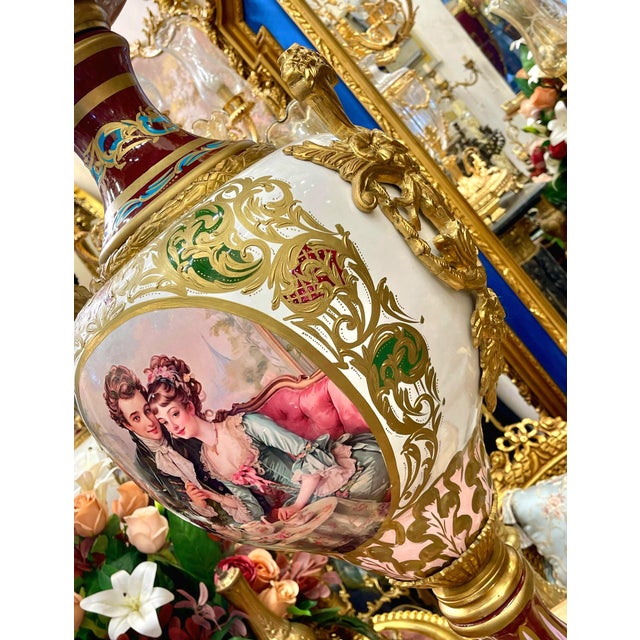 French French Porcelain Vase With Romantic Couple Scene & Cherub Finial – Gilt Bronze Mounted Vase For Sale - Image 3 of 5