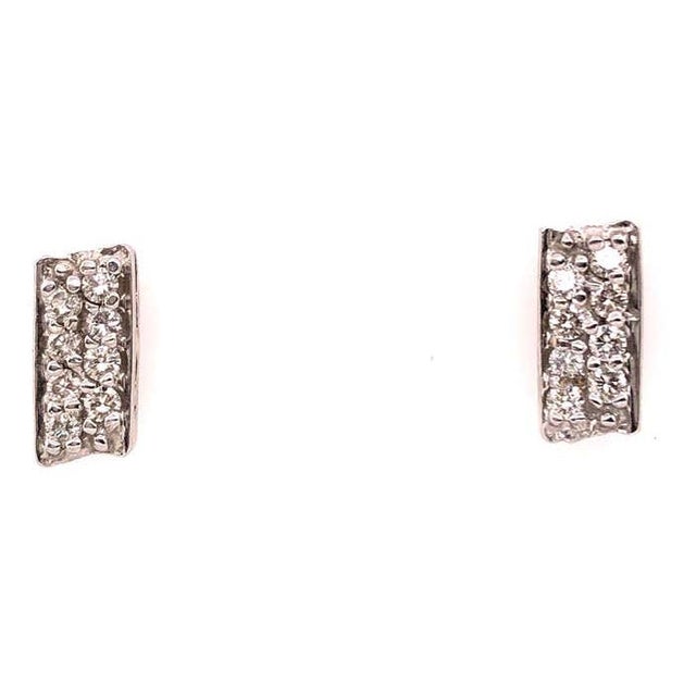 Button White Gold Earrings With 16 Diamonds For Sale - Image 9 of 10