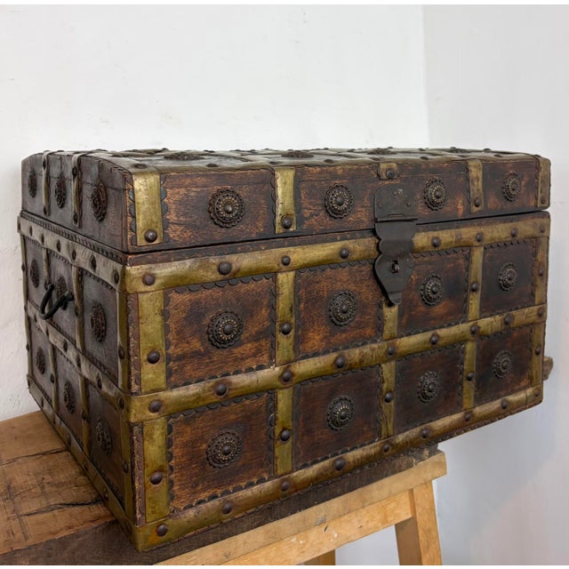 Antique Anglo-Indian Wood and Brass-Bound Trunk, 19th Century For Sale - Image 4 of 15