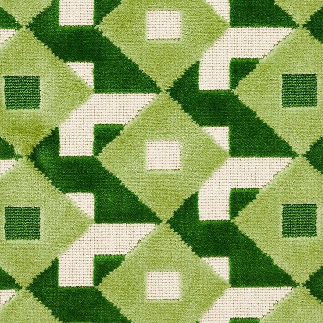 Op Art Schumacher x Johnson Hartig Dazzle Ship Velvet Fabric in Verdant For Sale - Image 3 of 6