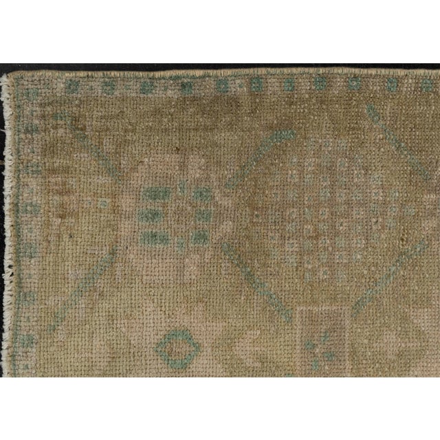 Early 21st Century Turkish Mini Rug Oriental Hand Knotted Vintage Rug 1'9" x 2'11" #21018 For Sale - Image 5 of 8