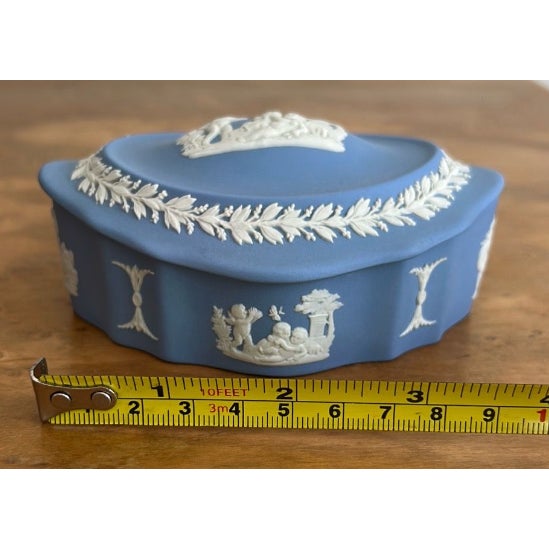 Vintage Wedgwood Blue Jasperware Oval Trinket Box For Sale In Los Angeles - Image 6 of 12