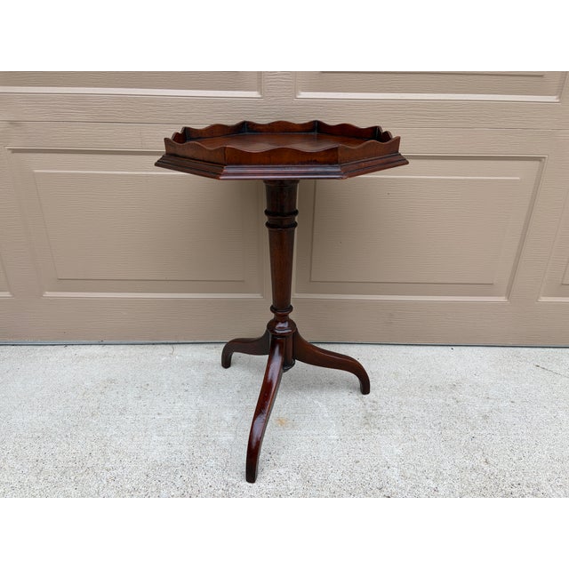 Mid-20th Century Mahogany Octagonal Drinks Table With Parquetry Top For Sale - Image 11 of 12