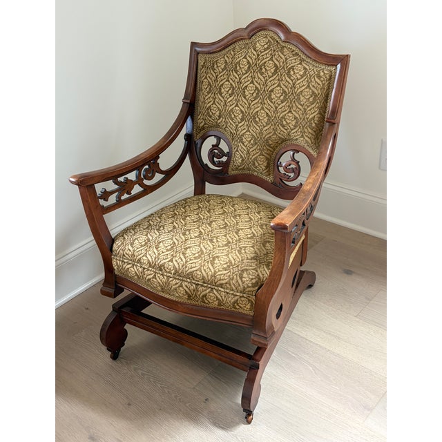 1900 - 1909 Victorian Walnut Parlor Suite – Settee & Platform Rocker (C. 1890–1910) For Sale - Image 5 of 8